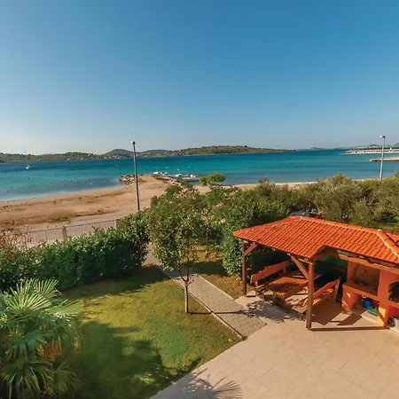 Stunning In With View