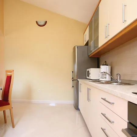 Vakantiehuis Stunning In With View